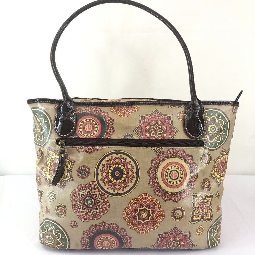 Giani Bernini Tan Colored Vinyl Purse With Makeup Pouch